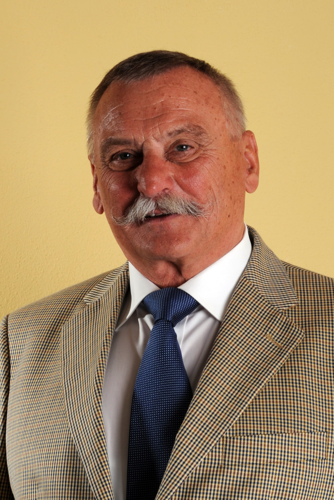 Hans-Dieter WimmerGeschäftsleitung